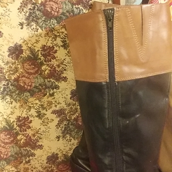 Boots - Picture 6 of 10